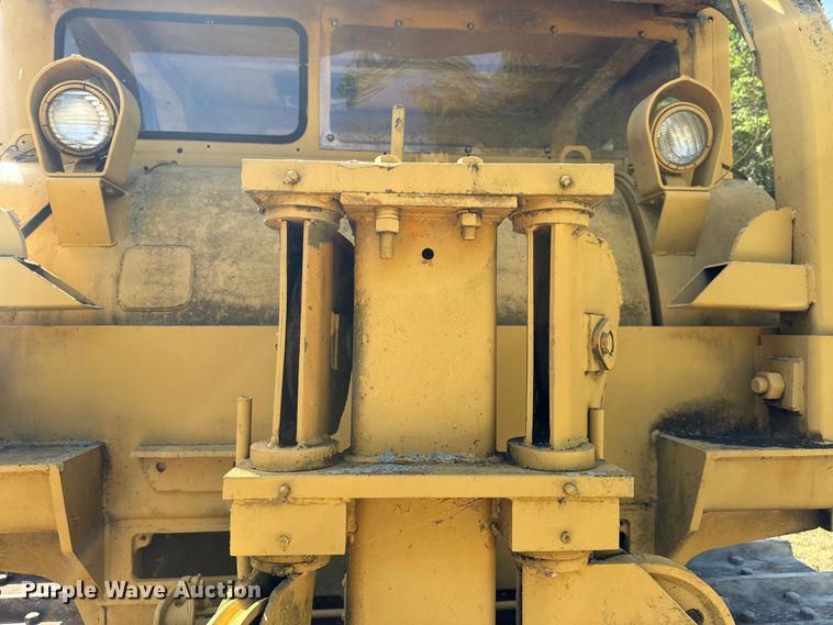 image for item DX0833 1974 Dresser TD25C dozer
