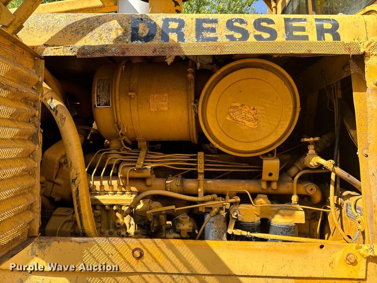 image for item DX0833 1974 Dresser TD25C dozer