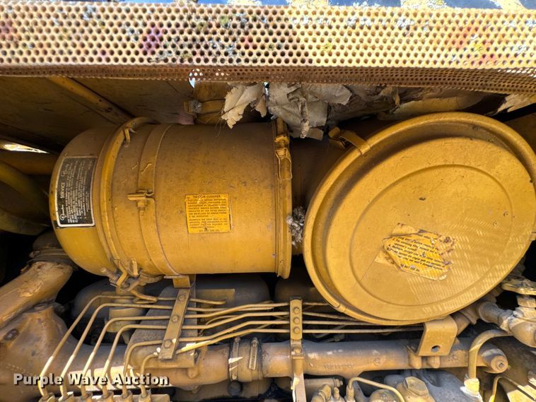 image for item DX0833 1974 Dresser TD25C dozer