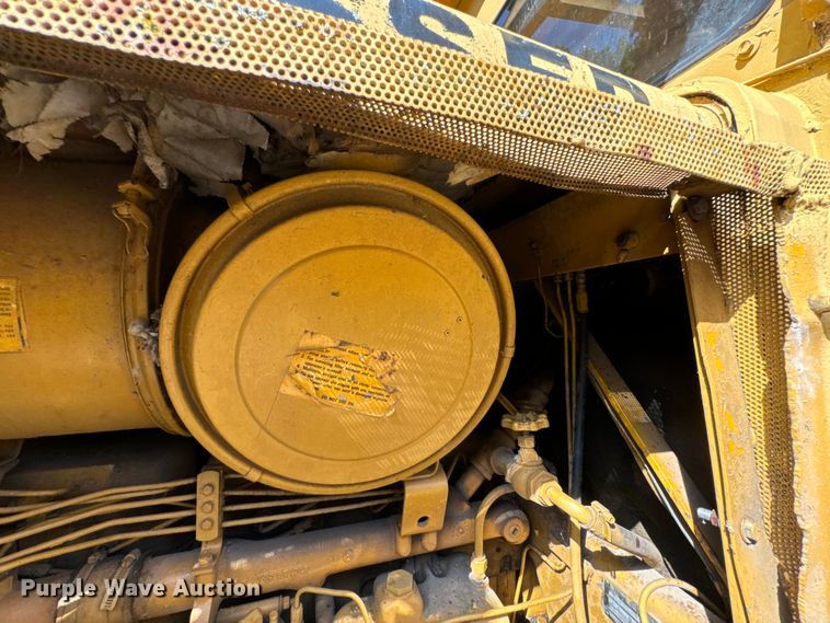 image for item DX0833 1974 Dresser TD25C dozer