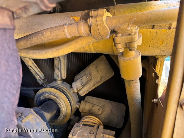 image for item DX0833 1974 Dresser TD25C dozer