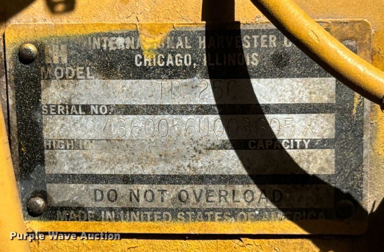 image for item DX0833 1974 Dresser TD25C dozer