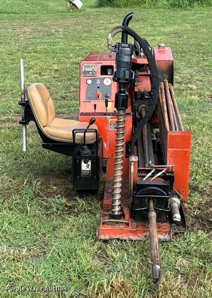 image for item DX0849 2001 Ditch Witch JT520 directional boring unit
