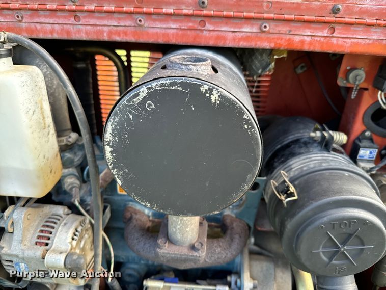 image for item DX0849 2001 Ditch Witch JT520 directional boring unit