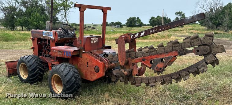 image for item DX0859 Ditch Witch R40A trencher