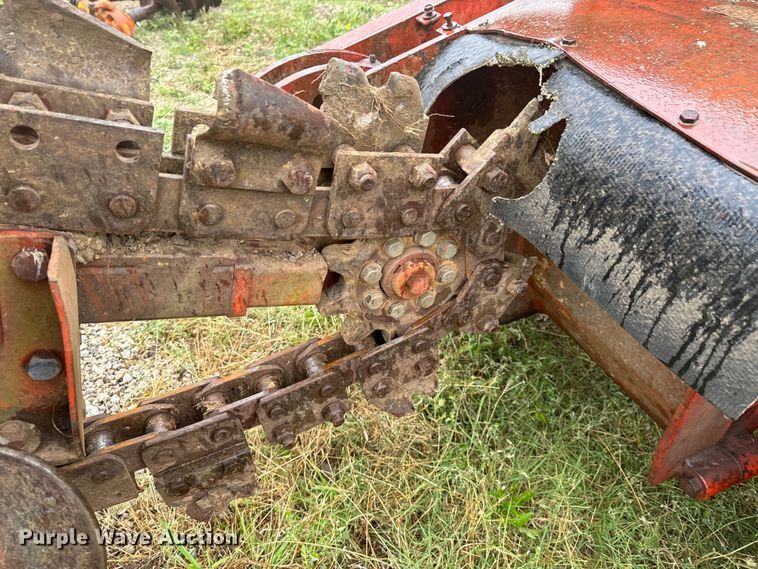 image for item DX0859 Ditch Witch R40A trencher