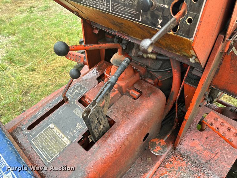 image for item DX0859 Ditch Witch R40A trencher