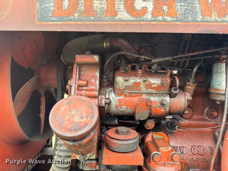image for item DX0859 Ditch Witch R40A trencher