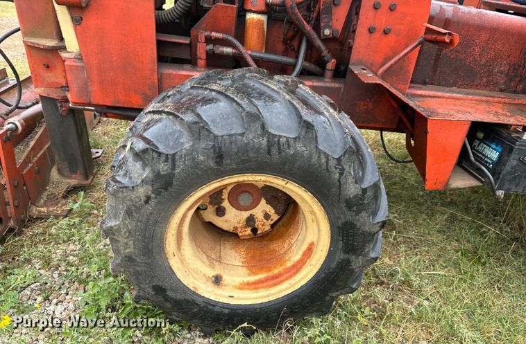 image for item DX0859 Ditch Witch R40A trencher