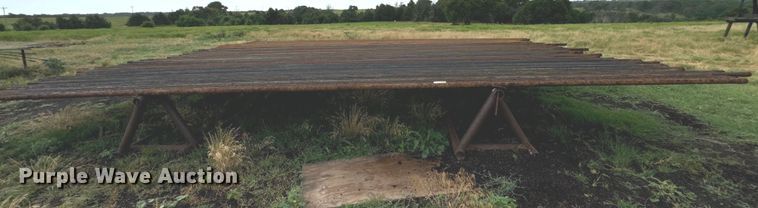 image for item DX0868 Approximately 100 joints of 31' L x 2 3/8