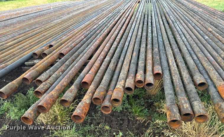 image for item DX0868 Approximately 100 joints of 31' L x 2 3/8