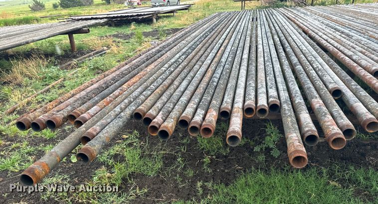 image for item DX0868 Approximately 100 joints of 31' L x 2 3/8