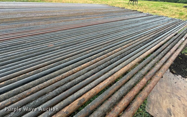 image for item DX0868 Approximately 100 joints of 31' L x 2 3/8