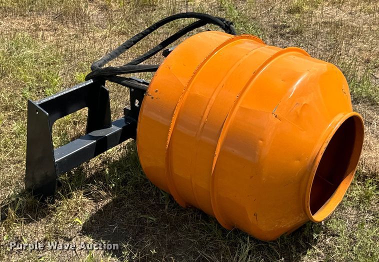 image for item DX0886 2024 LandHonor skid steer cement mixer