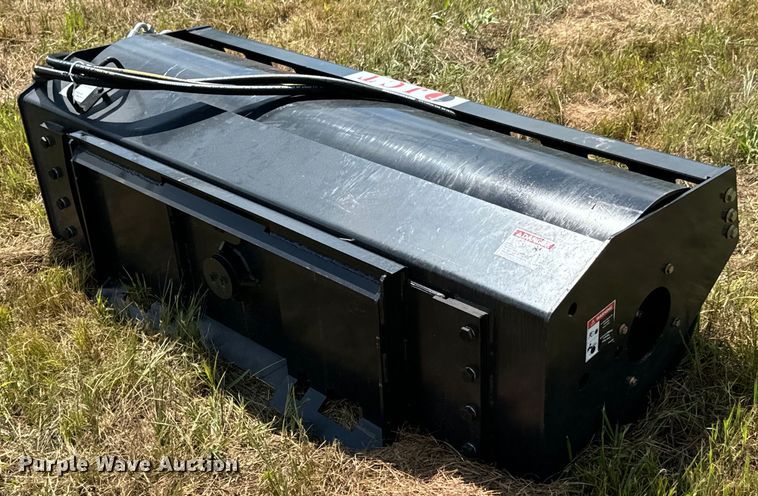 image for item DX0887 JCT skid steer roller