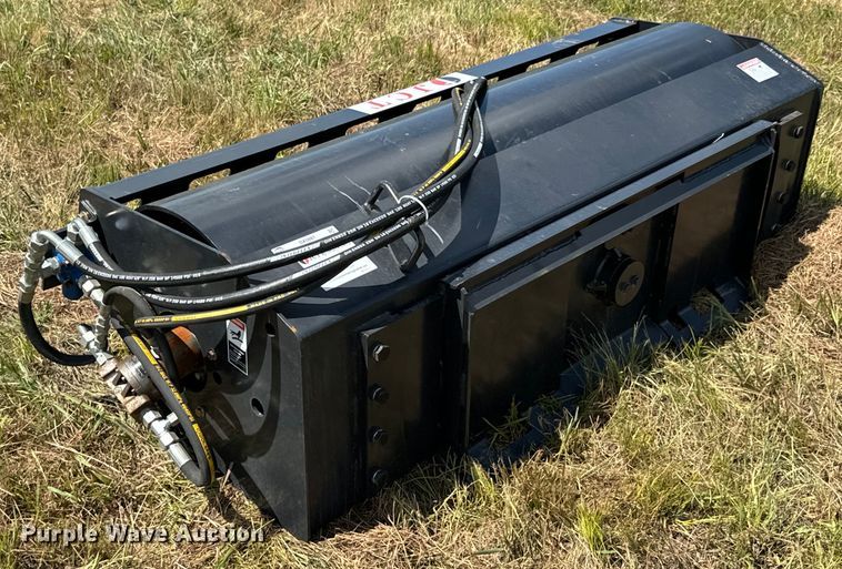 image for item DX0887 JCT skid steer roller