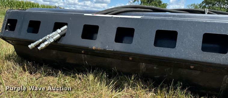 image for item DX0887 JCT skid steer roller