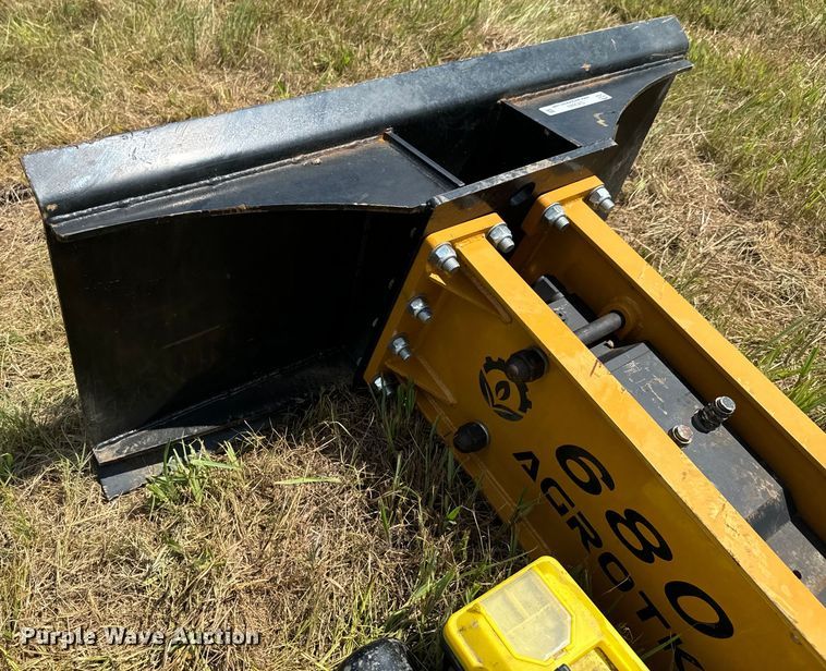 image for item DX0889 2023 Agrotk SSHH680 skid steer breaker