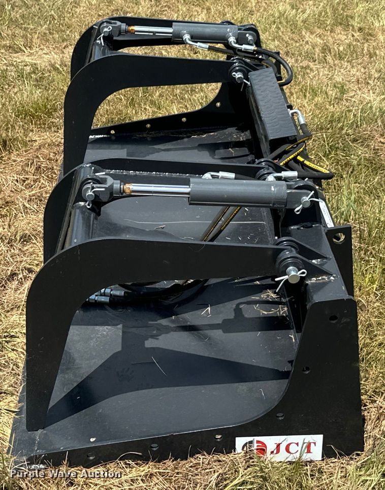 image for item DX0893 JCT skid steer grapple bucket