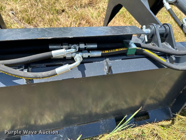 image for item DX0893 JCT skid steer grapple bucket