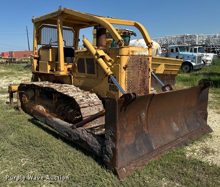 image for item DX3455 1975 Caterpillar  D6C dozer