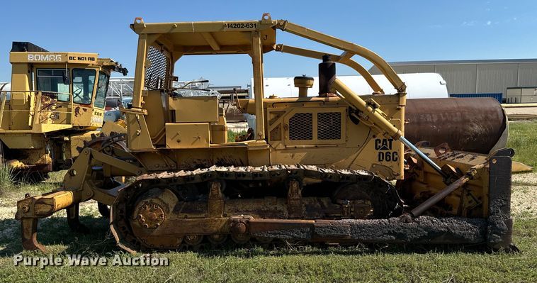 image for item DX3455 1975 Caterpillar  D6C dozer