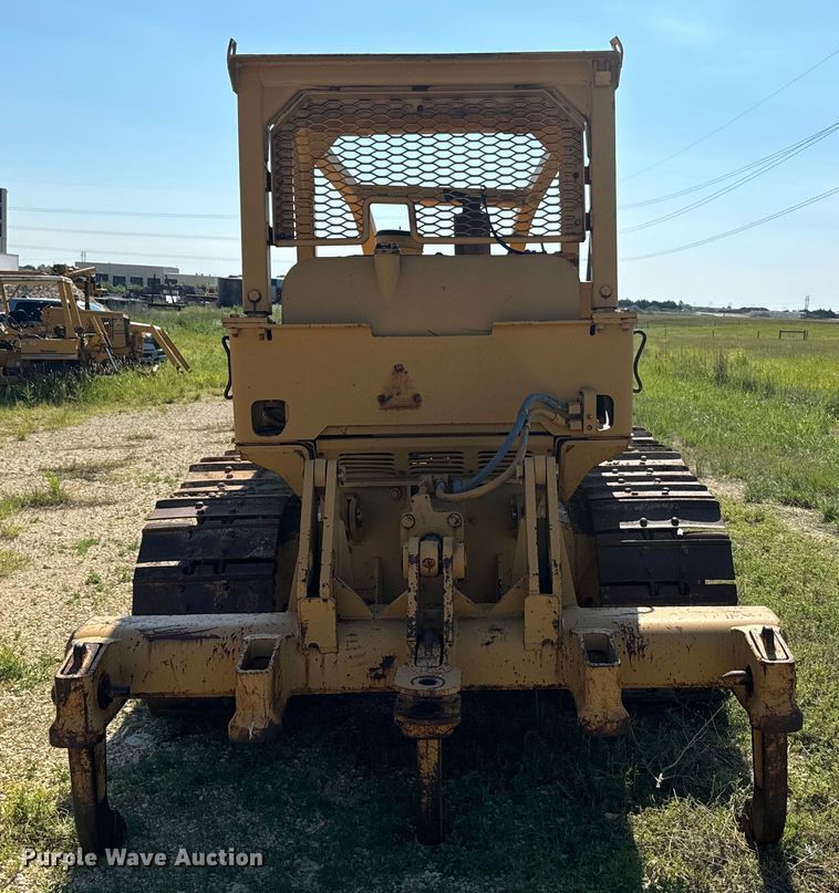 image for item DX3455 1975 Caterpillar  D6C dozer