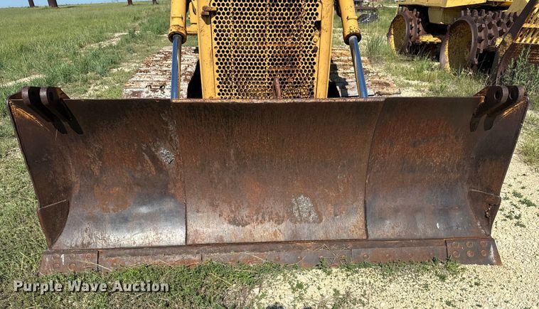 image for item DX3455 1975 Caterpillar  D6C dozer