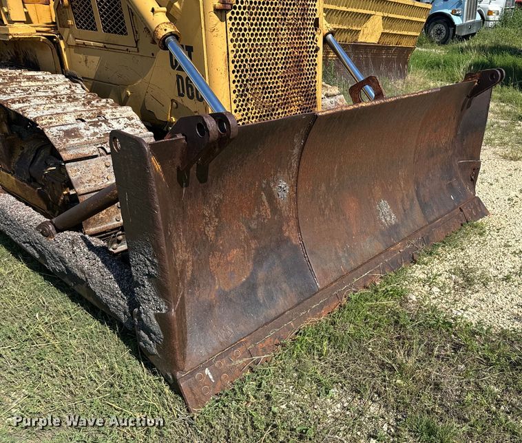 image for item DX3455 1975 Caterpillar  D6C dozer