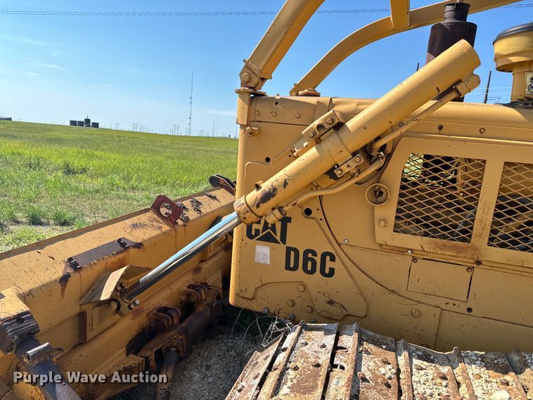 image for item DX3455 1975 Caterpillar  D6C dozer