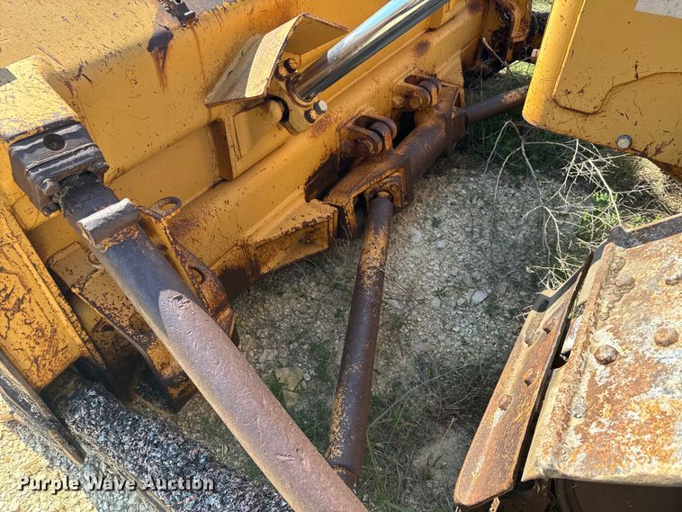 image for item DX3455 1975 Caterpillar  D6C dozer