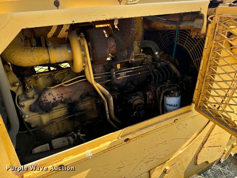 image for item DX3455 1975 Caterpillar  D6C dozer