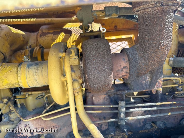 image for item DX3455 1975 Caterpillar  D6C dozer