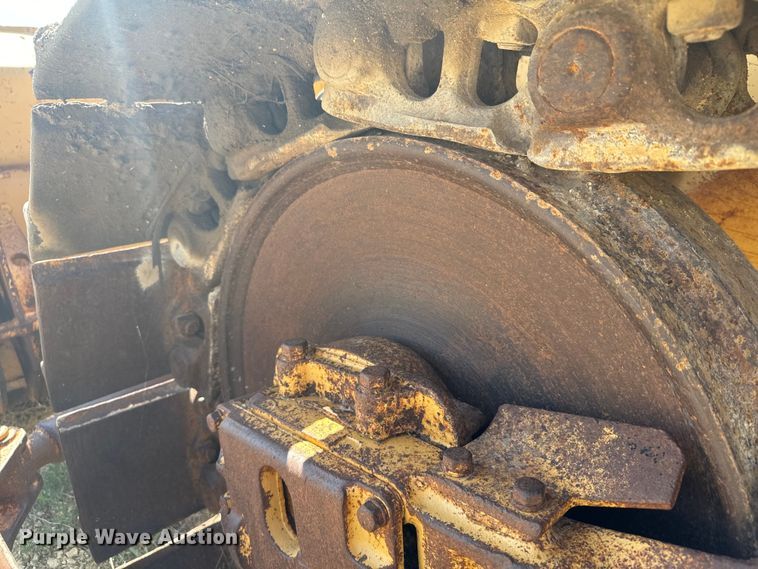 image for item DX3455 1975 Caterpillar  D6C dozer