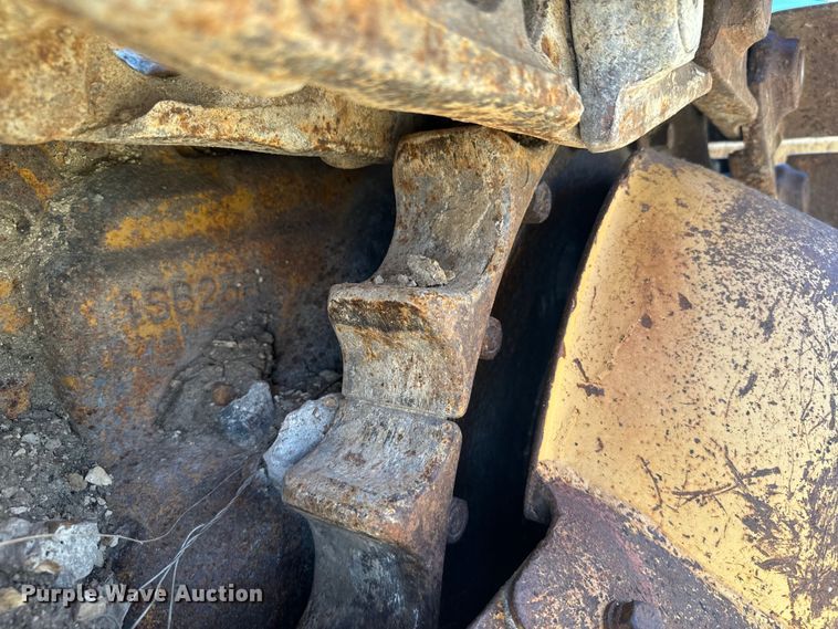 image for item DX3455 1975 Caterpillar  D6C dozer