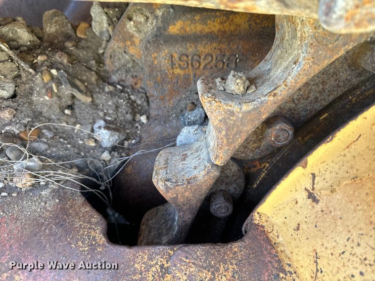 image for item DX3455 1975 Caterpillar  D6C dozer