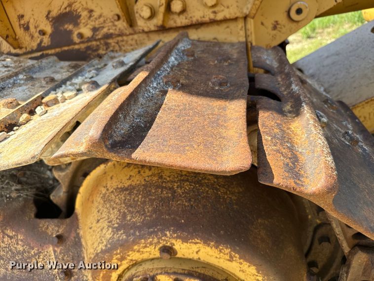 image for item DX3455 1975 Caterpillar  D6C dozer