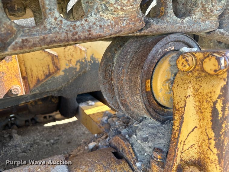 image for item DX3455 1975 Caterpillar  D6C dozer