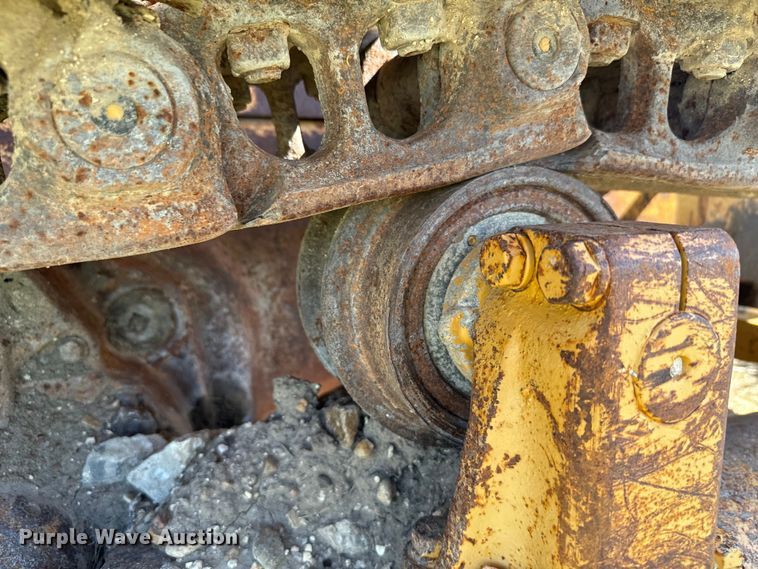 image for item DX3455 1975 Caterpillar  D6C dozer