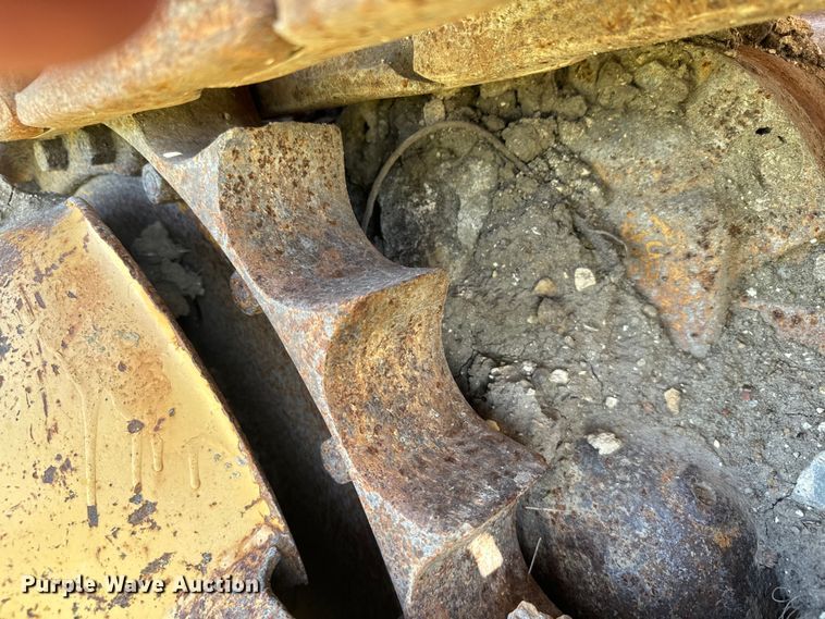 image for item DX3455 1975 Caterpillar  D6C dozer