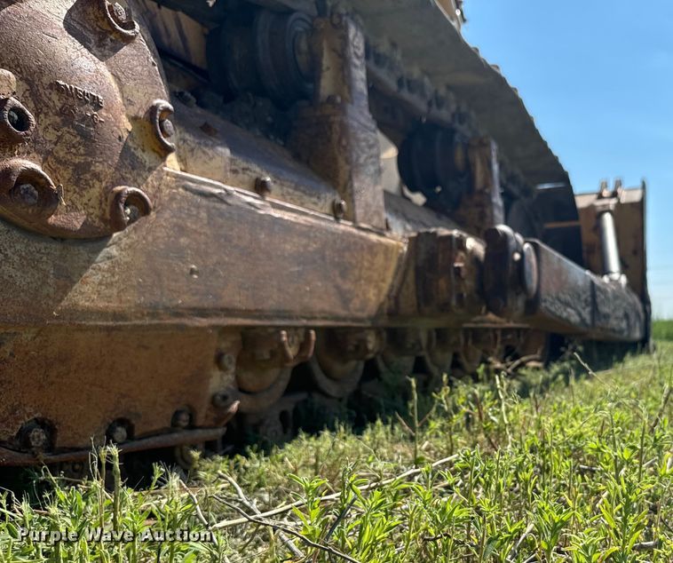 image for item DX3455 1975 Caterpillar  D6C dozer