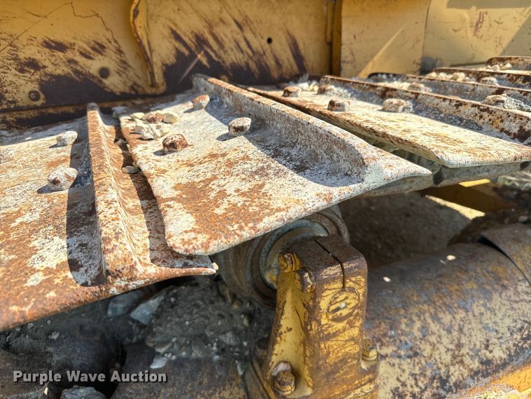 image for item DX3455 1975 Caterpillar  D6C dozer