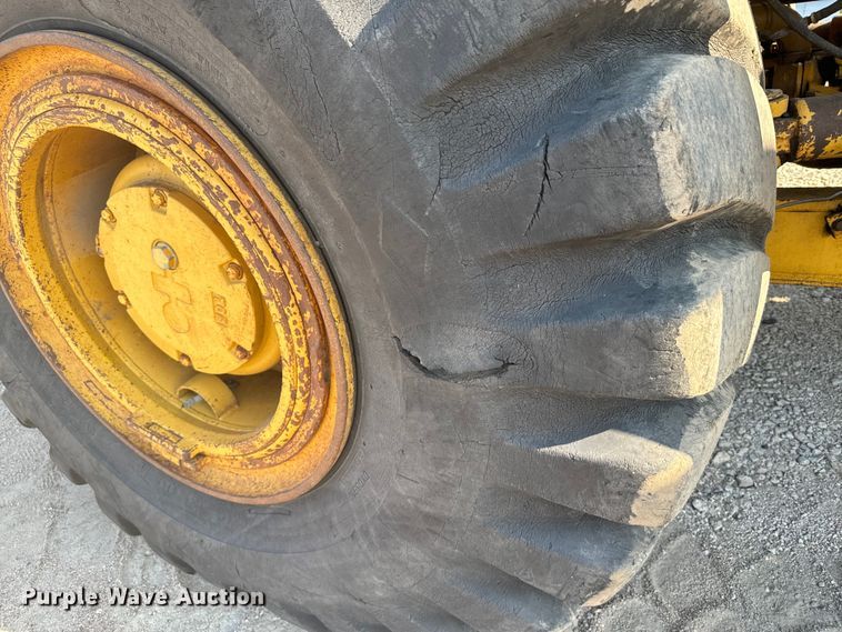 image for item DX3460 1987 Komatsu WA450-1 wheel loader