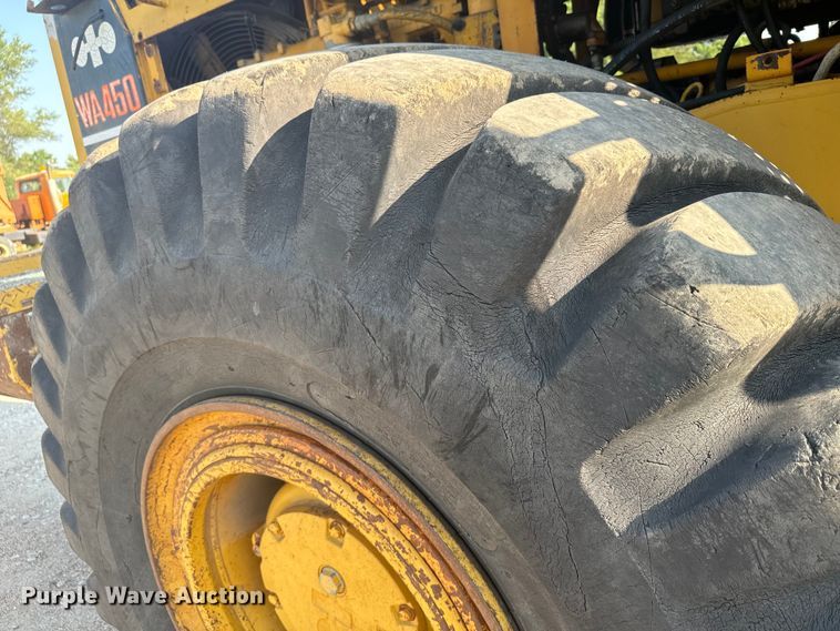 image for item DX3460 1987 Komatsu WA450-1 wheel loader