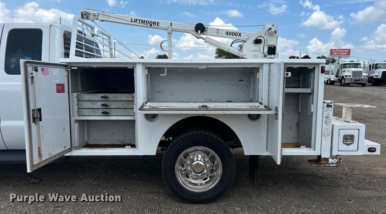 image for item EG0745 2015 Ford F450 Super Duty  SuperCab utility / service truck