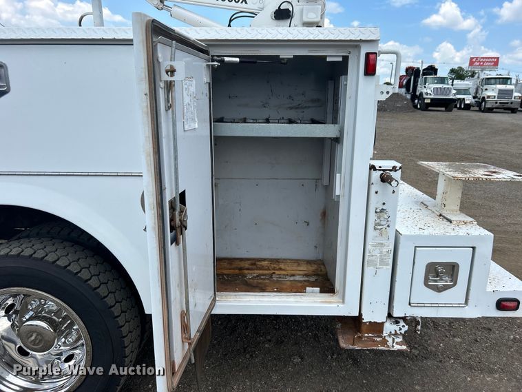 image for item EG0745 2015 Ford F450 Super Duty  SuperCab utility / service truck