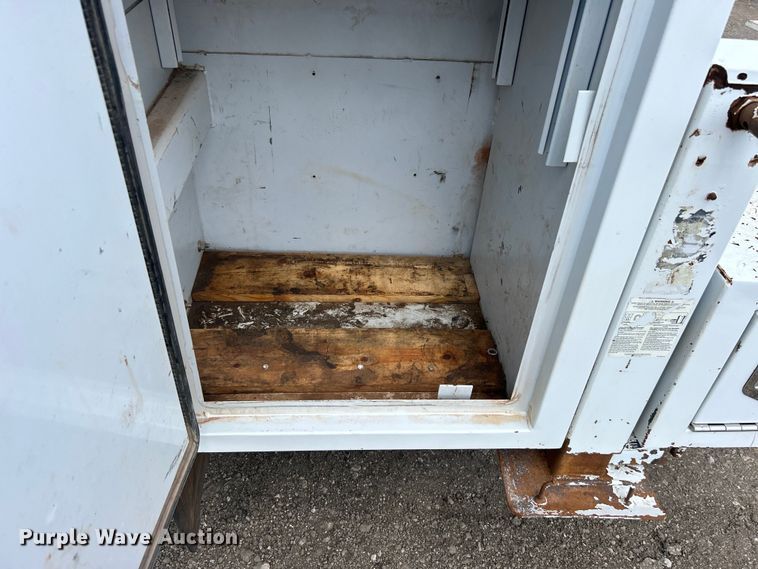 image for item EG0745 2015 Ford F450 Super Duty  SuperCab utility / service truck