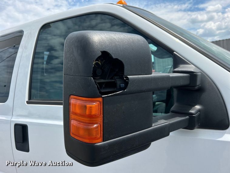 image for item EG0745 2015 Ford F450 Super Duty  SuperCab utility / service truck