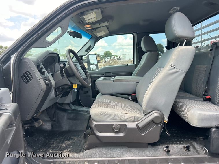 image for item EG0745 2015 Ford F450 Super Duty  SuperCab utility / service truck