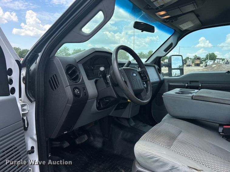 image for item EG0745 2015 Ford F450 Super Duty  SuperCab utility / service truck